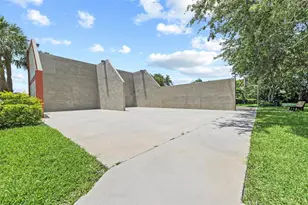 405 Liberty Ct, Deerfield Beach, FL 33442 - Photo 31