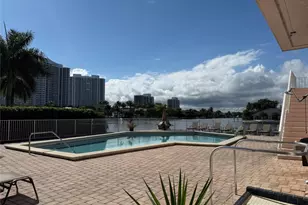 3161 S Ocean Dr, Hallandale Beach, FL 33009 - Photo 11