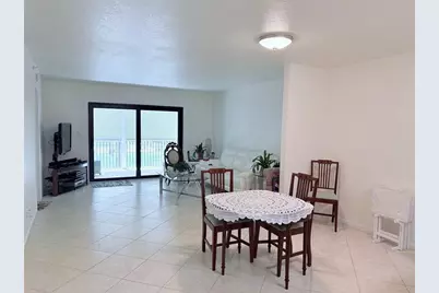 2112 S Cypress Bend Drive #203, Pompano Beach, FL 33069 - Photo 3