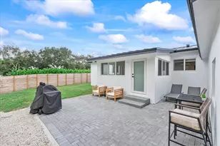 8801 N Miami Ave, El Portal, FL 33150 - Photo 37