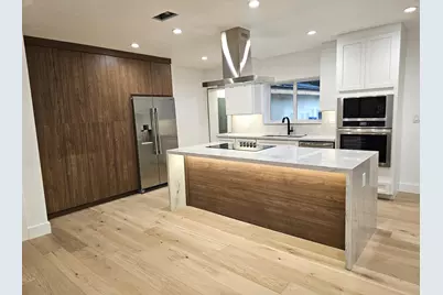 8801 N Miami Avenue, Miami, FL 33150 - Photo 7