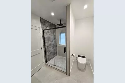 8801 N Miami Avenue, El Portal, FL 33150 - Photo 21