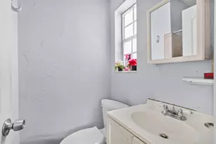 4291 NW 10th Terrace, Fort Lauderdale, FL 33309 - Photo 9