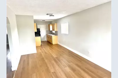 720 NE 7th Street #9, Hallandale Beach, FL 33009 - Photo 5