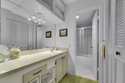 9360 Lime Bay Boulevard #207, Tamarac, FL 33321 - Photo 15