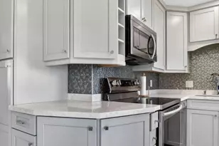 941 Crystal Lake Dr, Deerfield Beach, FL 33064 - Photo 13