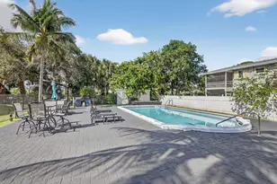 941 Crystal Lake Dr, Deerfield Beach, FL 33064 - Photo 19