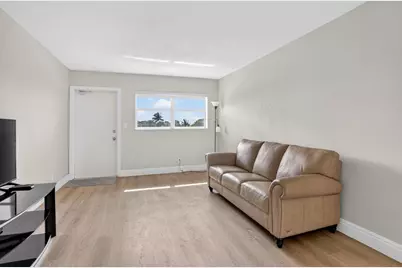 941 Crystal Lake Drive #311, Deerfield Beach, FL 33064 - Photo 5