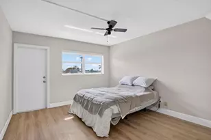 941 Crystal Lake Dr, Deerfield Beach, FL 33064 - Photo 17