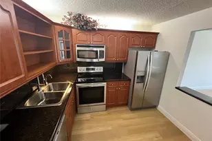 9300 SW 8th St, Boca Raton, FL 33428 - Photo 9