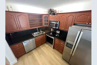 9300 SW 8th Street #422, Boca Raton, FL 33428 - Photo 11
