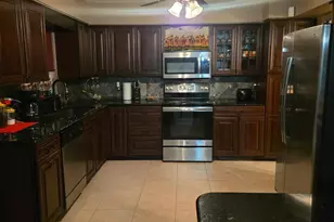 2471 SE Wald St, Port Saint Lucie, FL 34984 - Photo 5