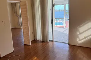 2910 Point Dr, Aventura, FL 33160 - Photo 7