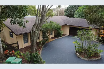 10800 SW 40th Court, Davie, FL 33328 - Photo 3