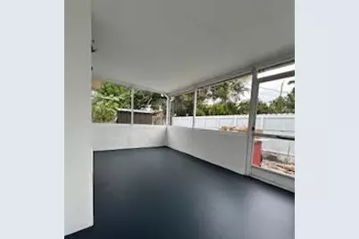 232 SW 10th Street, Hallandale Beach, FL 33009 - Photo 3