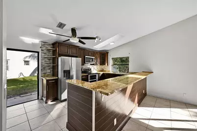 11136 NW 1st Place, Coral Springs, FL 33071 - Photo 5