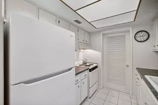 2755 NE 28th Ave, Pompano Beach, FL 33064 - Photo 15