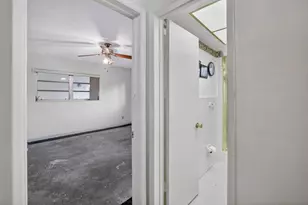 2755 NE 28th Ave, Pompano Beach, FL 33064 - Photo 27