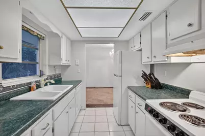 2755 NE 28th Avenue #E2, Lighthouse Point, FL 33064 - Photo 17