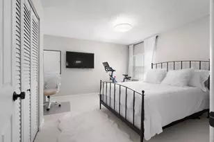 1321 Bayview Dr, Fort Lauderdale, FL 33304 - Photo 29