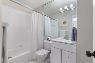 1321 Bayview Dr, Fort Lauderdale, FL 33304 - Photo 35