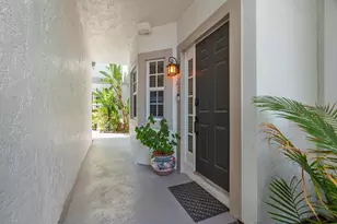 1321 Bayview Dr, Fort Lauderdale, FL 33304 - Photo 3