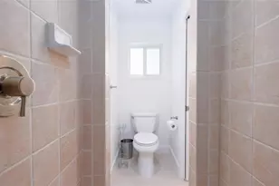 1240 SW 13th Cir, Fort Lauderdale, FL 33315 - Photo 31