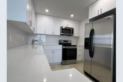 305 N Pompano Beach Boulevard #1112, Pompano Beach, FL 33062 - Photo 7