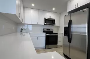 305 N Pompano Beach Blvd, Pompano Beach, FL 33062 - Photo 7