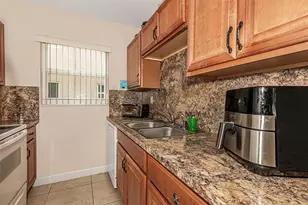 2131 NE 40th Ct, Pompano Beach, FL 33064 - Photo 21