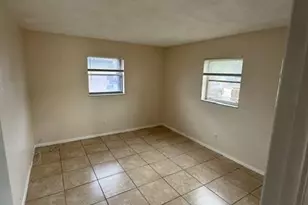 670 NE 46th Ct, Fort Lauderdale, FL 33334 - Photo 9