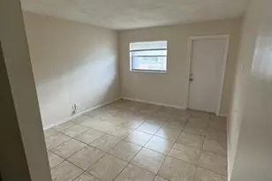 670 NE 46th Ct, Fort Lauderdale, FL 33334 - Photo 7