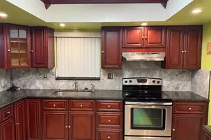 2070 NW 84th Terrace, Pembroke Pines, FL 33024 - Photo 15