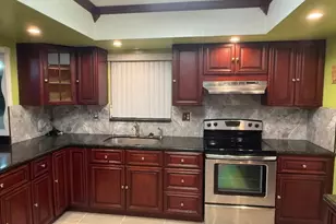 2070 NW 84th Terrace, Pembroke Pines, FL 33024 - Photo 17