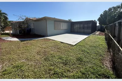 2070 NW 84th Terrace, Pembroke Pines, FL 33024 - Photo 45