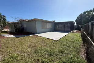 2070 NW 84th Terrace, Pembroke Pines, FL 33024 - Photo 45