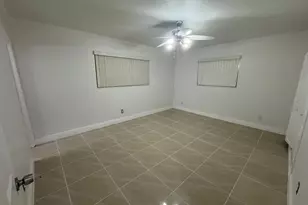 2070 NW 84th Terrace, Pembroke Pines, FL 33024 - Photo 23