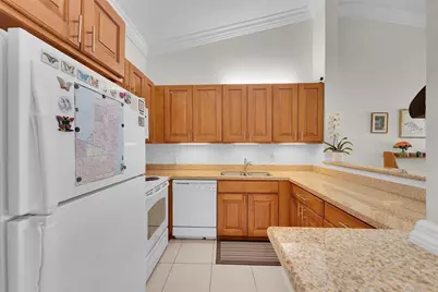 808 Republic Court #808, Deerfield Beach, FL 33442 - Photo 5