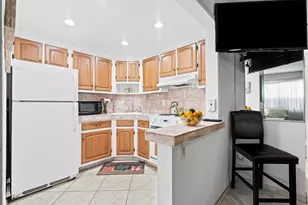 5201 NE 24th Terrace, Fort Lauderdale, FL 33308 - Photo 9