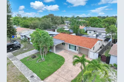 1121 N 66th Terrace, Hollywood, FL 33024 - Photo 21