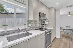 1121 N 66 Terrace, Hollywood, FL 33024 - Photo 11