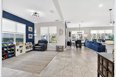 6613 Pointe Of Woods Drive, West Palm Beach, FL 33413 - Photo 9