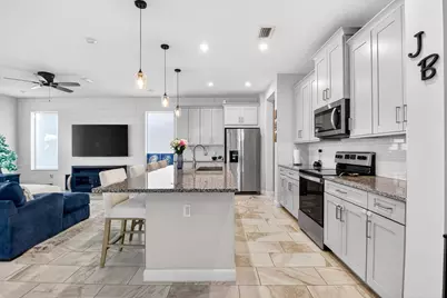 6613 Pointe Of Woods Drive, West Palm Beach, FL 33413 - Photo 13