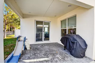 6613 Pointe Of Woods Drive, West Palm Beach, FL 33413 - Photo 45