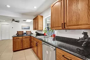 12188 NW 32nd Ct, Coral Springs, FL 33065 - Photo 11