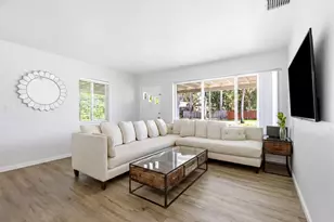 861 NE 9th Ave, Pompano Beach, FL 33060 - Photo 3