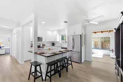 861 NE 9th Avenue, Pompano Beach, FL 33060 - Photo 5