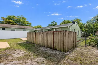 224 SW 15th Street, Dania Beach, FL 33004 - Photo 51