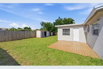 1287 NW 31st Way, Lauderhill, FL 33311 - Photo 9