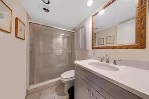 3930 Oaks Clubhouse Dr, Pompano Beach, FL 33069 - Photo 11